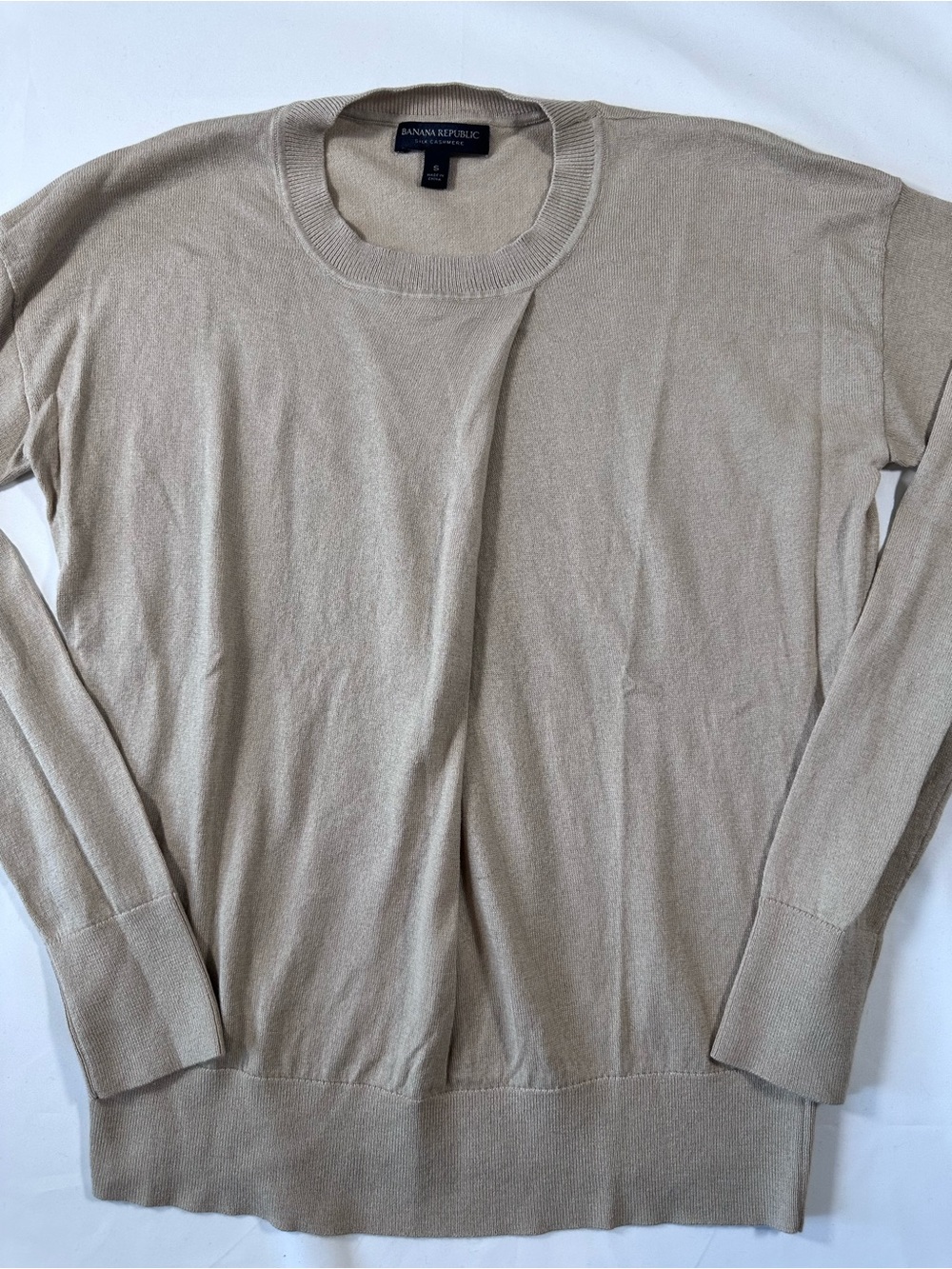 Banana Republic Light Taupe Crewneck silk and cashmere Sweater